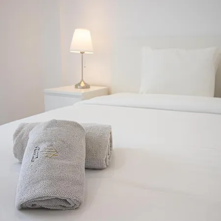 Modern 1 Bd Ocean View Ac Wi-fi 100m Armação de Pêra