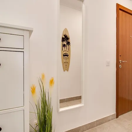 Modern 1 Bd Ocean View Ac Wi-fi 100m Armação de Pêra