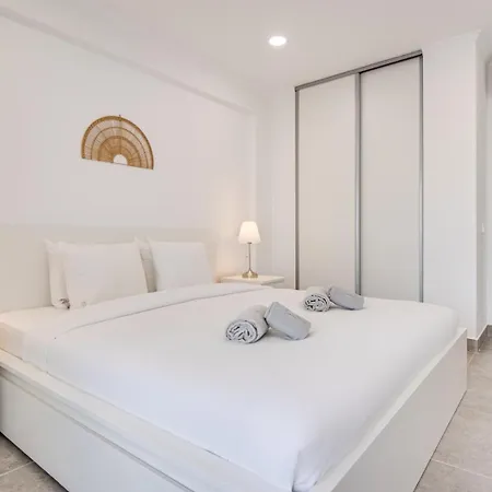 Modern 1 Bd Ocean View Ac Wi-fi 100m Διαμέρισμα *